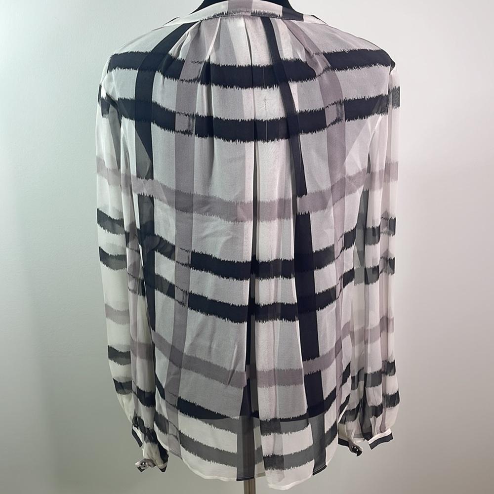 Stripped Blouse - Picture 4 of 4